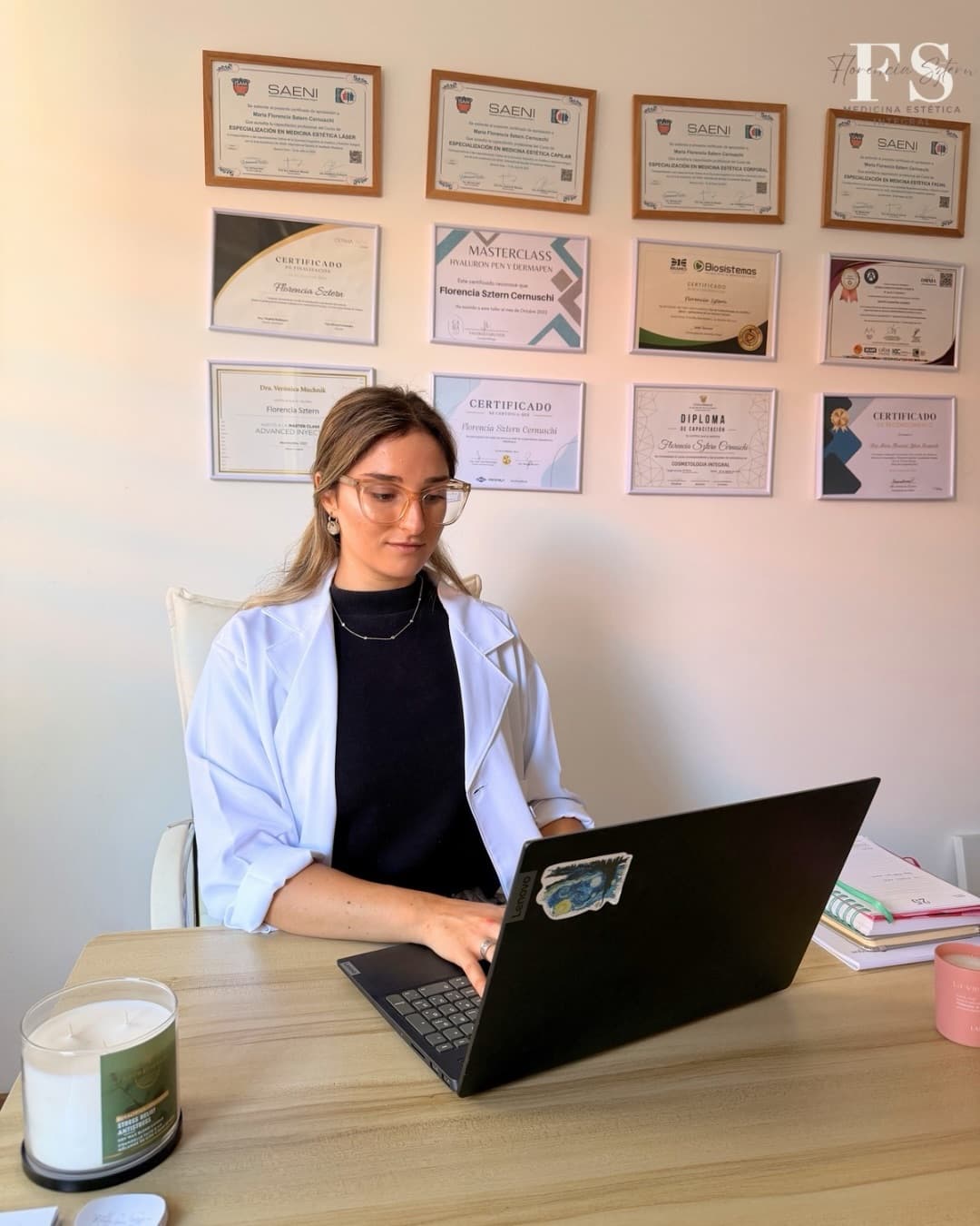 Dra. Florencia Sztern en consultorio